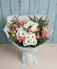 Букет цветов из:  Розы, Лизиантусы и Хризантемы в Поселок имени Карла Либкнехта