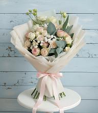 Букет цветов из:  Розы и Лизиантусы в Поселок имени Карла Либкнехта