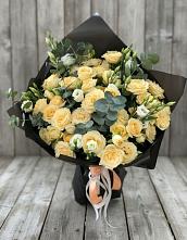 Букет цветов из:  Розы и Лизиантусы в Поселок имени Карла Либкнехта