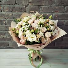 Букет цветов из:  Альстромерии, Розы и Хризантемы в Поселок имени Карла Либкнехта