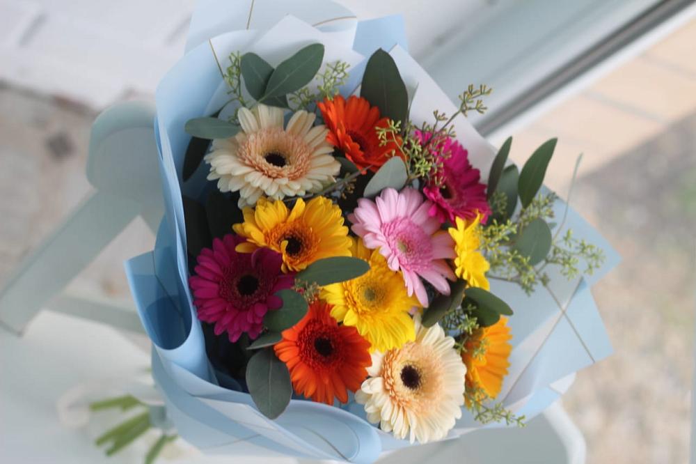 Букет цветов из: Герберы в Поселок имени Карла Либкнехта