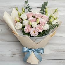 Букет цветов из:  Лизиантусы в Поселок имени Карла Либкнехта