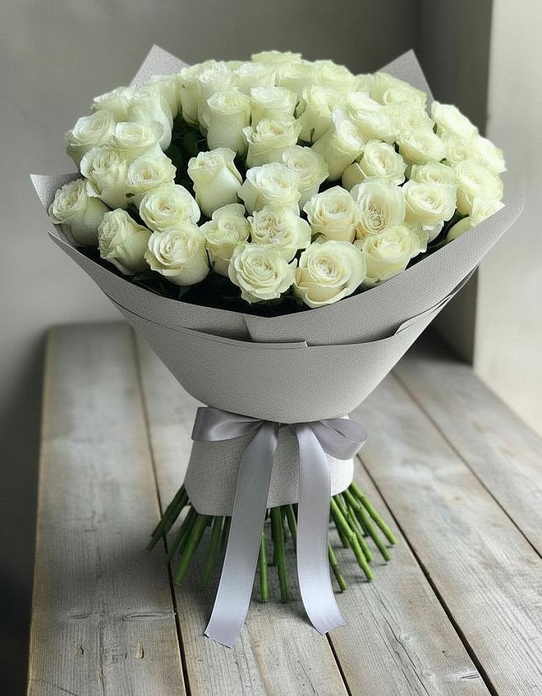Букет 35 Белых роз в Поселок имени Карла Либкнехта