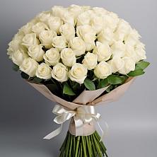 Букет 101 беля роза Белоснежка в Поселок имени Карла Либкнехта
