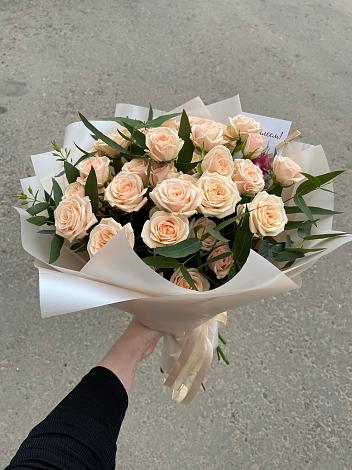 Букет Кремовые розы Латте в Поселок имени Карла Либкнехта