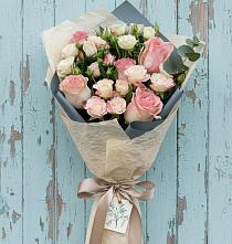 Букет цветов из:  Розы в Поселок имени Карла Либкнехта